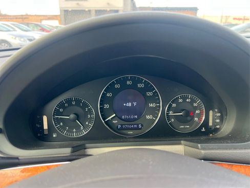 Used 2005 Mercedes-Benz E 320 4MATIC Sedan image 19