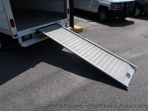 Used 2019 Ford Transit 350 156 DRW RWD image 18