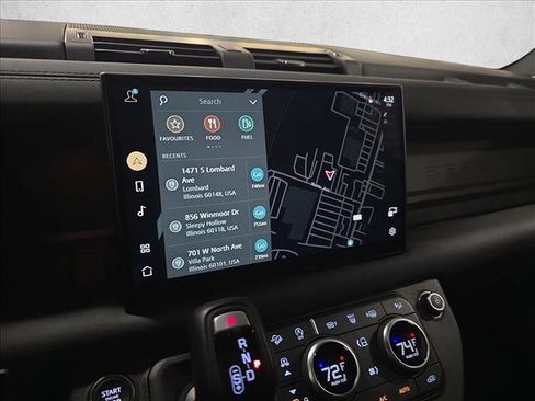 Used 2024 Land Rover Defender 130 X-Dynamic SE image 22