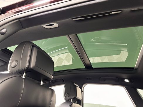 New 2026 Porsche Macan image 19