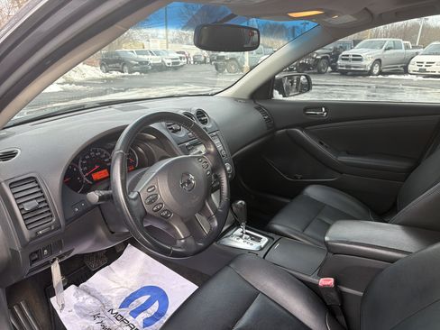 Used 2012 Nissan Altima 3.5 SR w/ Sport Pkg image 13