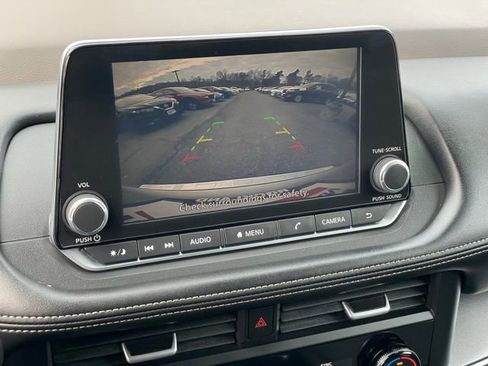 Certified 2023 Nissan Rogue SV AWD/4WD image 20