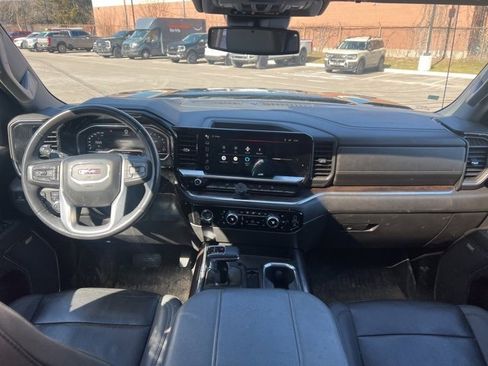 Used 2023 GMC Sierra 1500 SLT w/ SLT Premium Package image 18