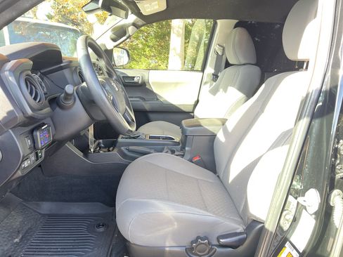 Used 2023 Toyota Tacoma SR image 16
