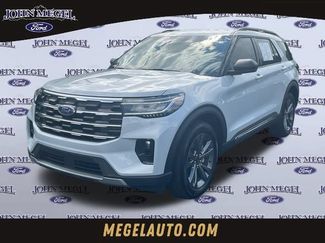 Certified 2025 Ford Explorer Active w/ Active Comfort Package AWD/4WD video 1