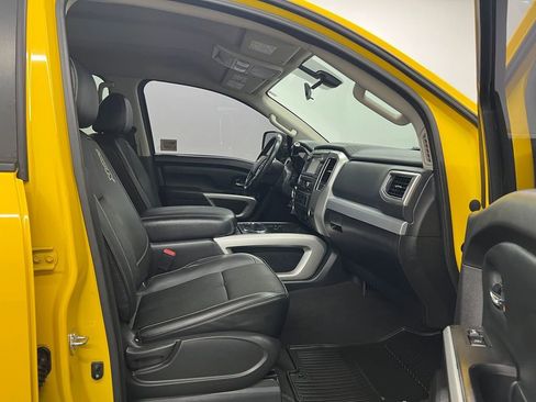 Used 2017 Nissan Titan PRO-4X image 26