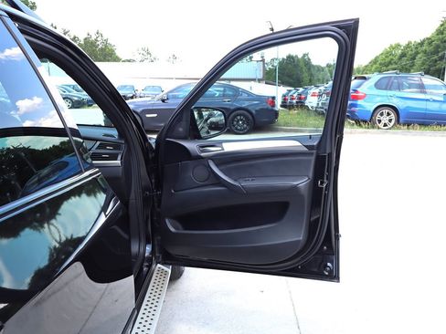 Used 2013 BMW X5 xDrive50i AWD/4WD image 32