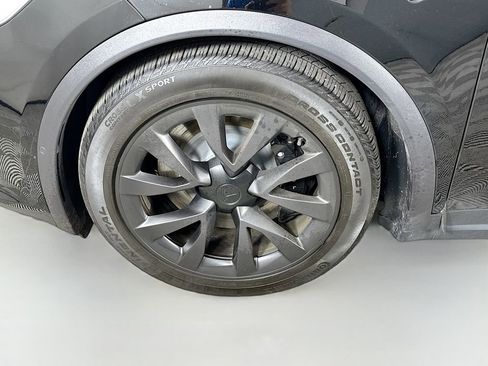 Used 2023 Tesla Model X image 30