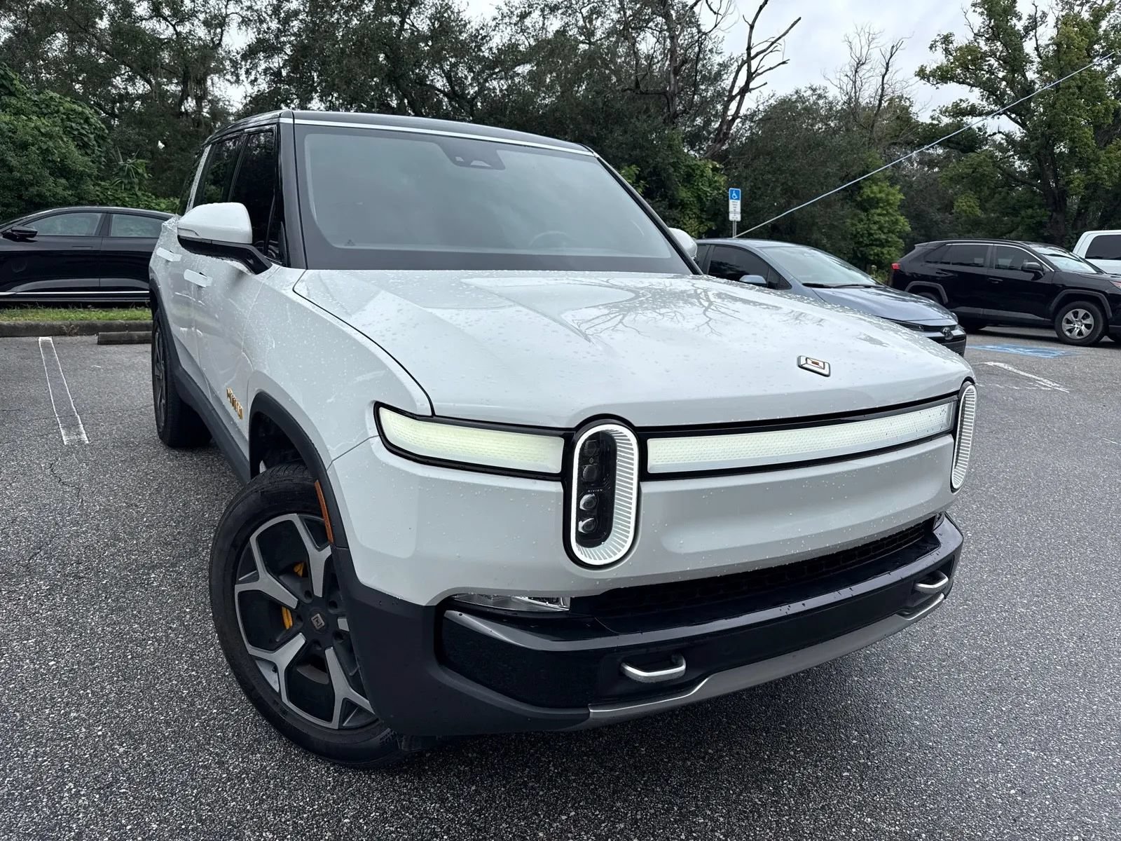 Used 2024 Rivian R1S Adventure Quad AWD/4WD image 4