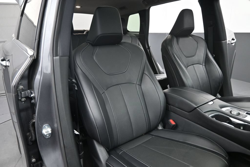 Used 2023 INFINITI QX60 Sensory w/ Vision Package AWD/4WD image 22