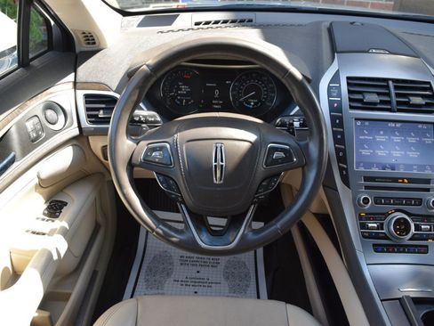 Used 2020 Lincoln MKZ Reserve w/ Elements Package AWD/4WD image 18