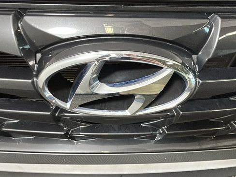 Certified 2023 Hyundai Tucson SE FWD image 10