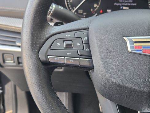 Used 2022 Cadillac XT4 Sport w/ Comfort Package FWD image 28