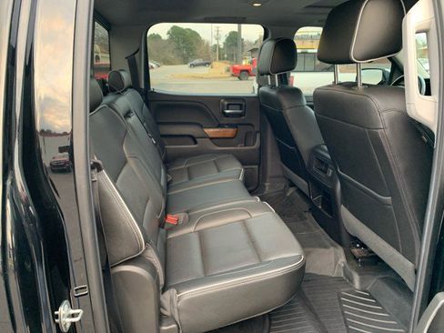 Used 2018 Chevrolet Silverado 1500 High Country image 15