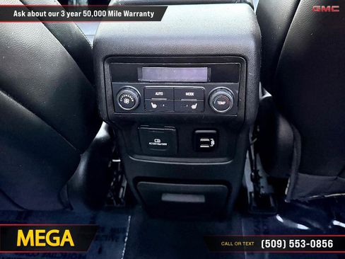 Used 2018 GMC Acadia SLT image 20