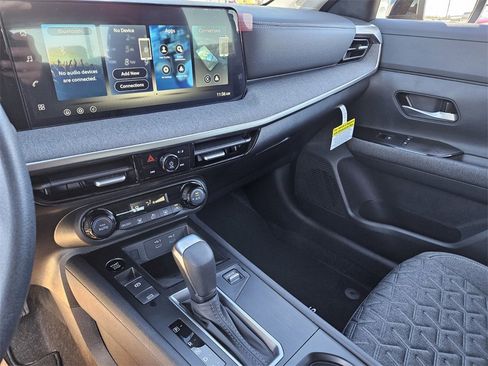 New 2026 Nissan Kicks SV image 9