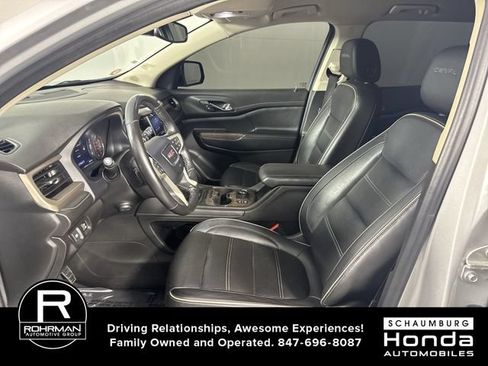 Used 2020 GMC Acadia Denali FWD image 4