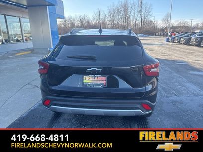 New 2026 Chevrolet Trax LT w/ Sunroof Package