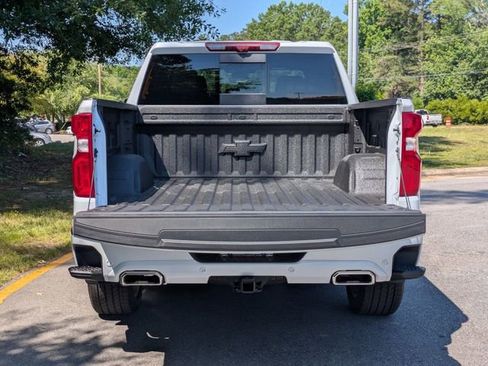 New 2026 Chevrolet Silverado 1500 High Country AWD/4WD image 32