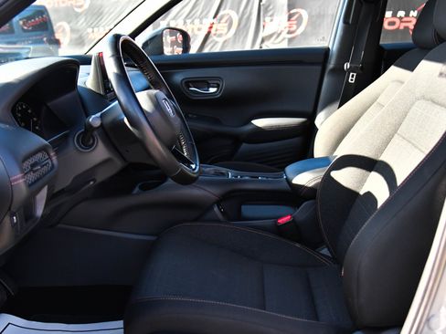 Used 2025 Honda HR-V Sport image 17