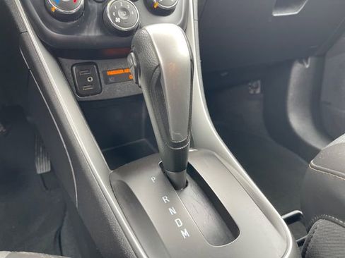 Used 2020 Chevrolet Trax LT w/ Driver Confidence Package FWD image 22