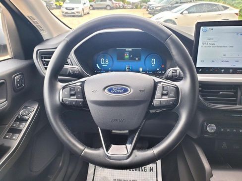 Used 2024 Ford Escape Platinum AWD/4WD image 9