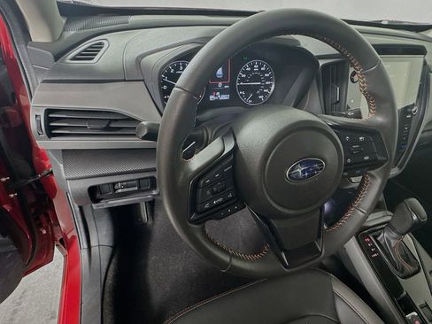 Used 2024 Subaru Crosstrek 2.5i Limited w/ Crosstrek Mirror Package AWD/4WD image 11