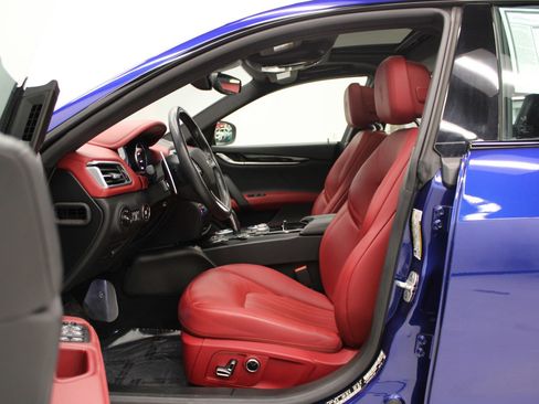 Used 2022 Maserati Ghibli Modena Q4 image 13