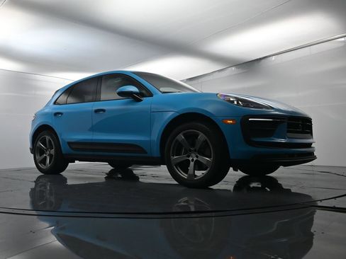 Used 2023 Porsche Macan image 54