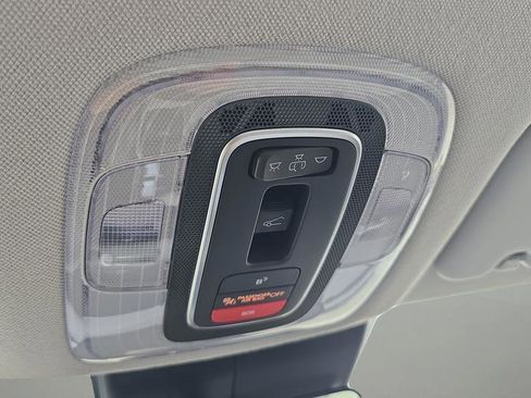 New 2026 Hyundai Elantra Limited FWD image 9