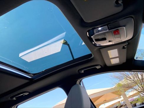 Used 2026 Hyundai Tucson Limited image 14