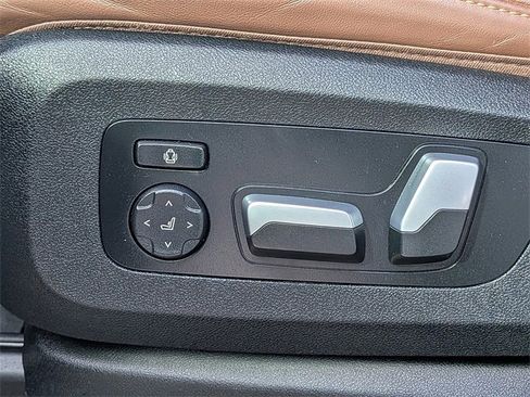 Used 2023 BMW X5 xDrive40i w/ Premium Package image 20