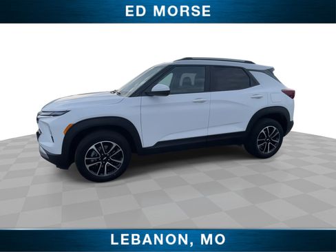 Used 2025 Chevrolet TrailBlazer LT w/ Driver Confidence Package image 5