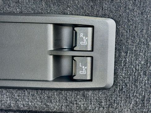 Used 2025 BMW iX M60 AWD/4WD image 13