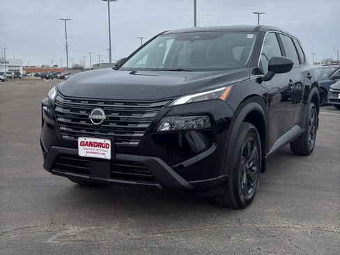 New 2026 Nissan Rogue SV image 2