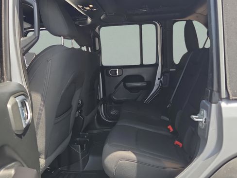 Used 2020 Jeep Wrangler Unlimited Sport S AWD/4WD image 11