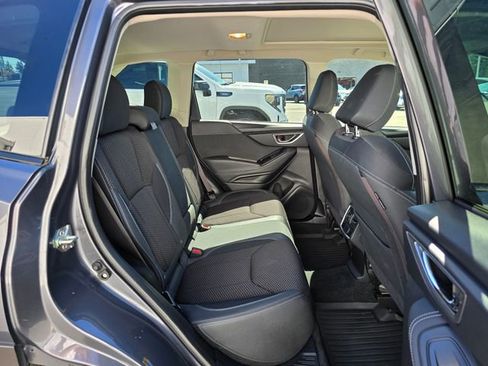Used 2020 Subaru Forester Premium AWD/4WD image 13