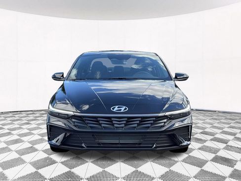 New 2026 Hyundai Elantra Sport FWD image 18