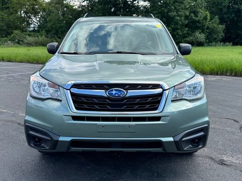 Used 2017 Subaru Forester 2.5i w/ Alloy Wheel Package AWD/4WD image 2