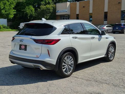 Used 2023 INFINITI QX50 Luxe AWD/4WD image 3