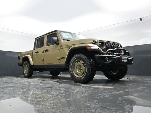 New 2026 Jeep Gladiator Willys AWD/4WD image 37