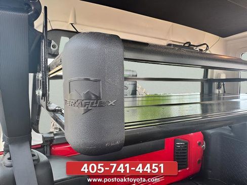 Used 2014 Jeep Wrangler Unlimited Rubicon AWD/4WD image 17