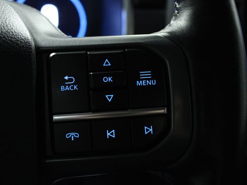 Used 2022 Ford F150 Lariat w/ FX4 Off-Road Package image 21