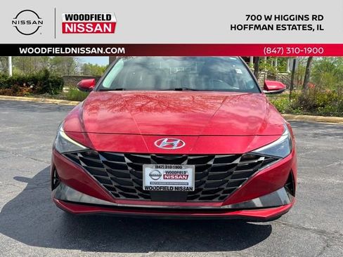 Used 2023 Hyundai Elantra Limited w/ Cargo Package FWD image 2
