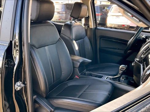 Used 2022 Ford Ranger Lariat w/ Equipment Group 501A High image 8