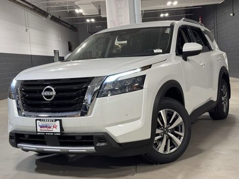 New 2025 Nissan Pathfinder SL image 33