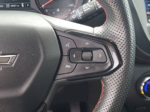 Used 2023 Chevrolet TrailBlazer RS image 23