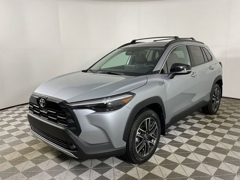 New 2026 Toyota Corolla Cross XLE image 3