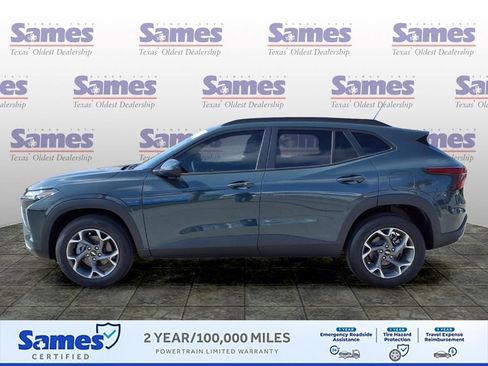 Used 2026 Chevrolet Trax LT w/ Driver Confidence Package FWD image 4