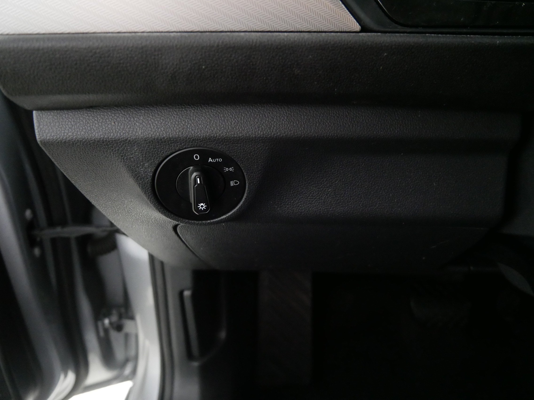 Used 2020 Volkswagen Jetta SE FWD image 26